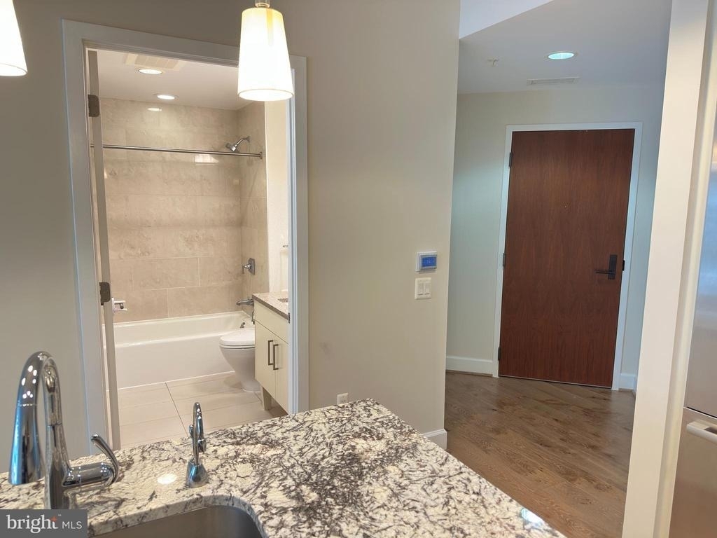 7171 Woodmont Avenue - Photo 7
