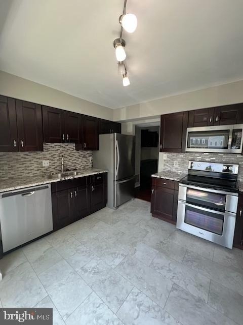 18509 Grackle Way - Photo 3