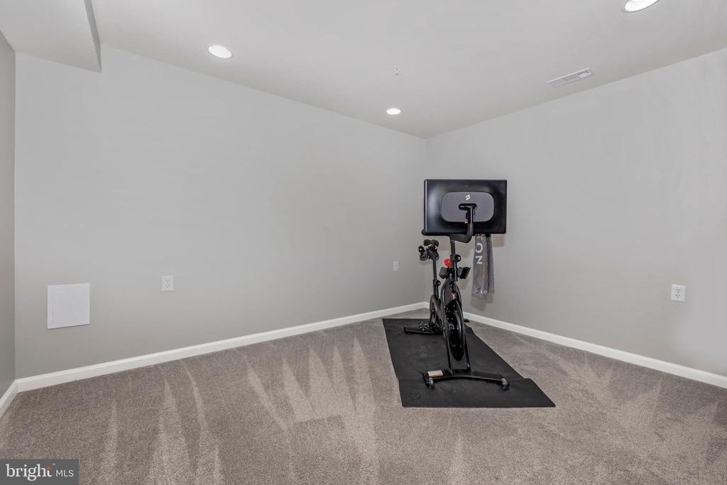 619 Blandwood Road - Photo 36