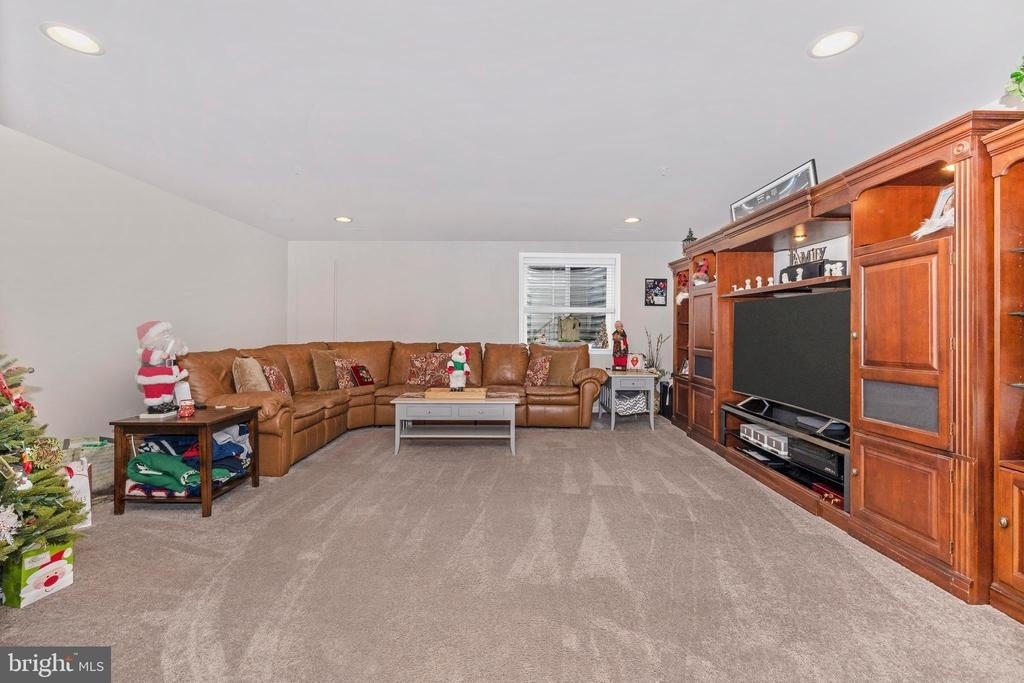 619 Blandwood Road - Photo 35