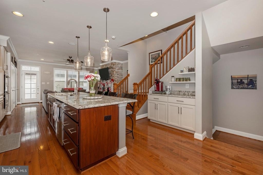 619 Blandwood Road - Photo 9