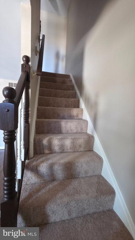 24 Lerner Court - Photo 7