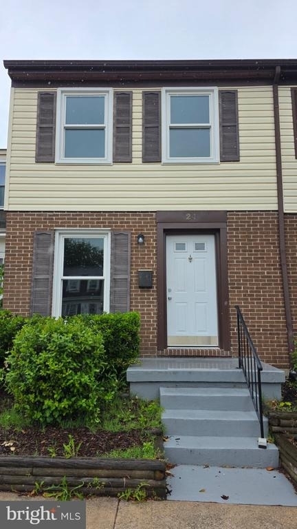 24 Lerner Court - Photo 0