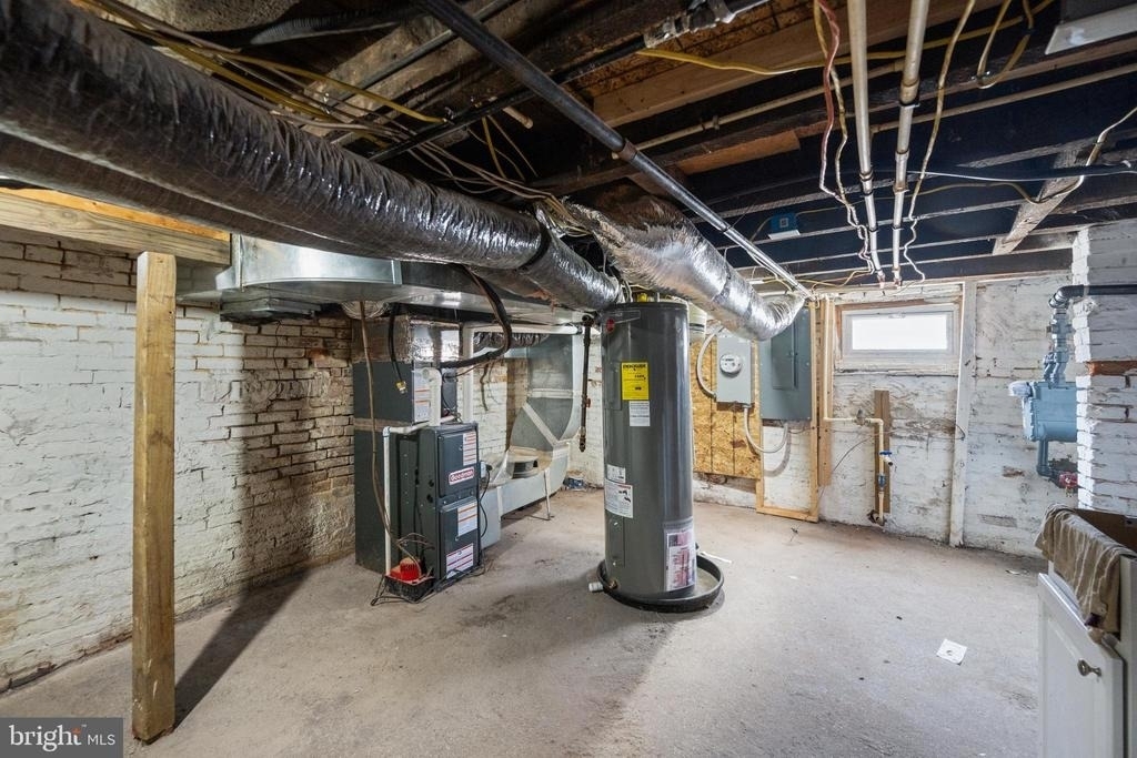 1028 W Cross Street - Photo 24