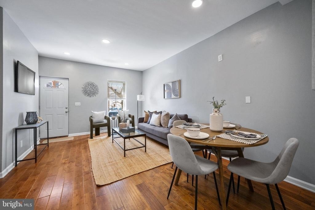 1028 W Cross Street - Photo 11