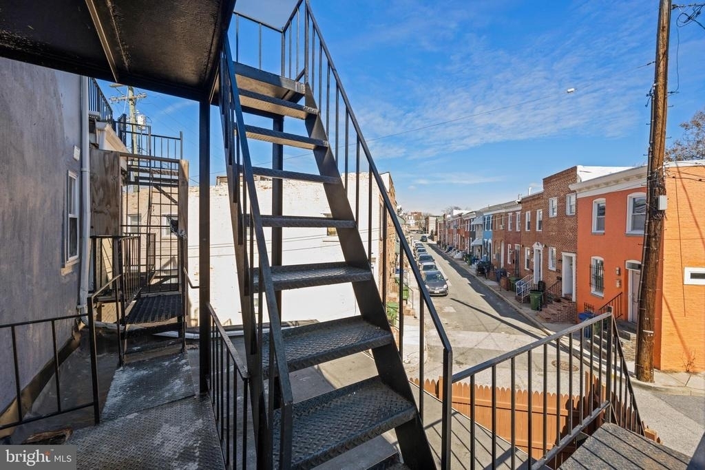 1028 W Cross Street - Photo 26