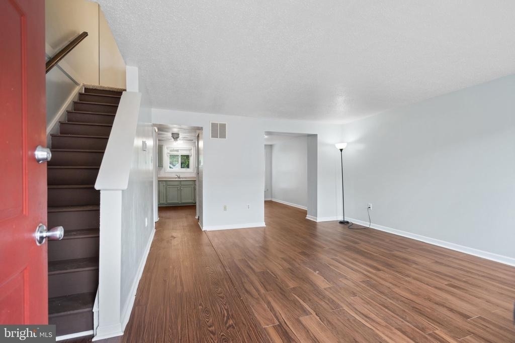 1326 N Stockton Street - Photo 2