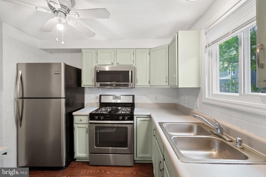 1326 N Stockton Street - Photo 9