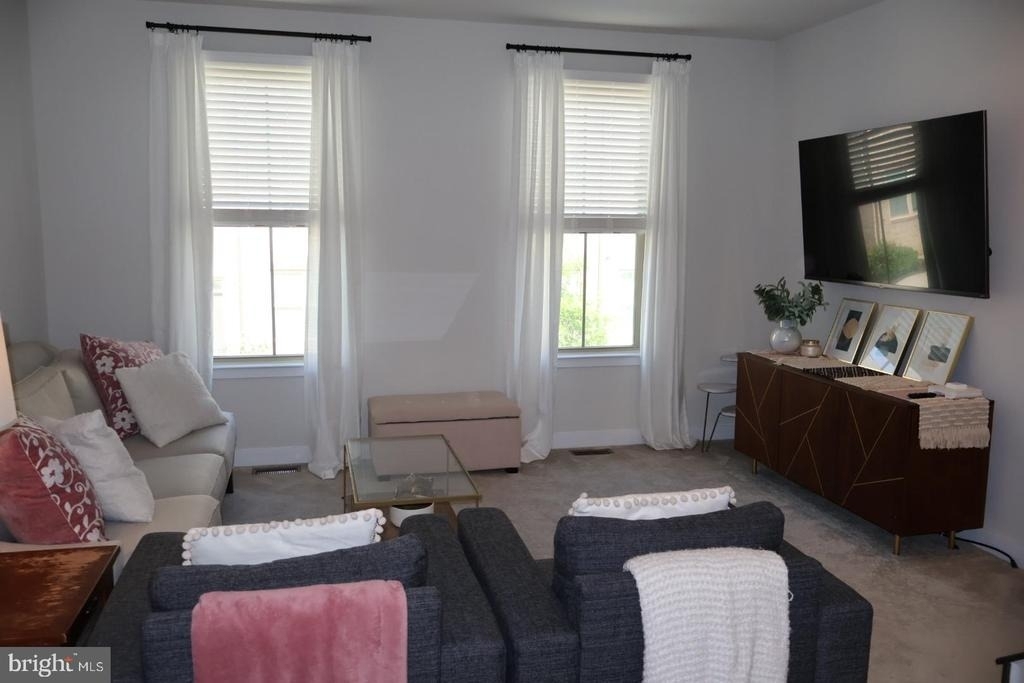 230 S Newkirk Street - Photo 11