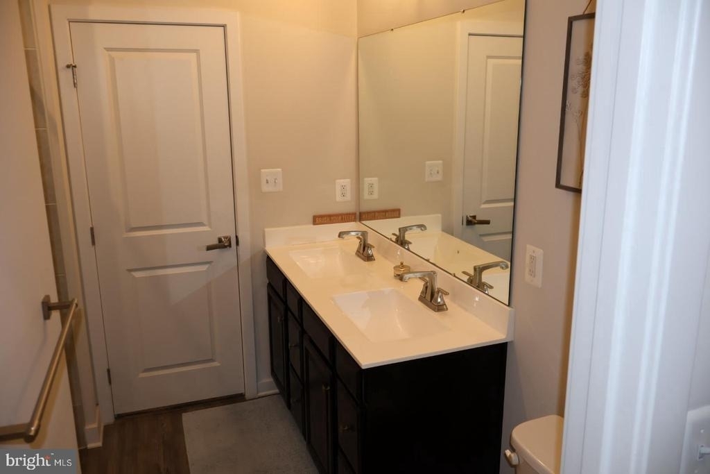 230 S Newkirk Street - Photo 22