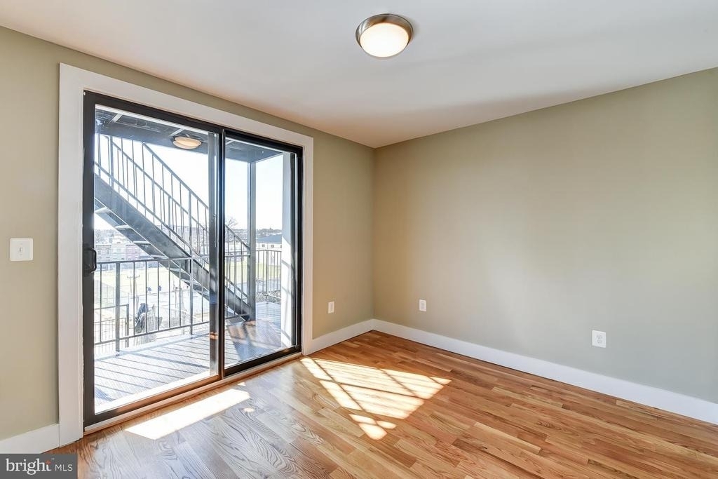 2031 Benning Road Ne - Photo 12