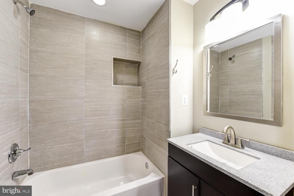 2031 Benning Road Ne - Photo 9