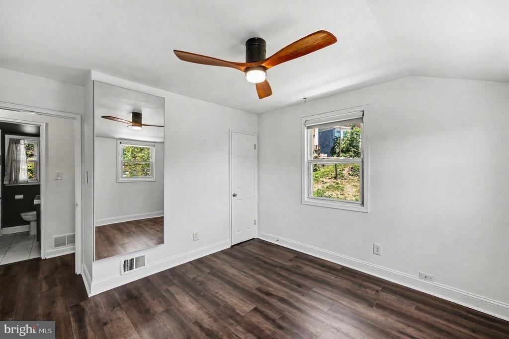 4318 G Street Se - Photo 11