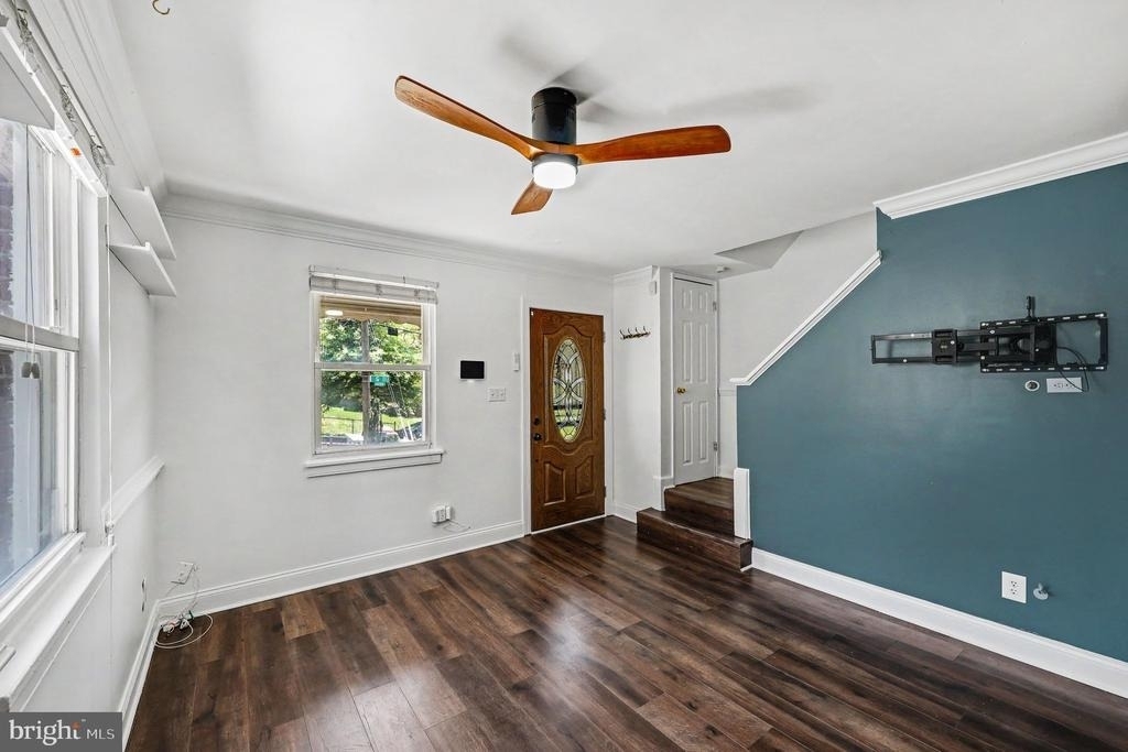 4318 G Street Se - Photo 5