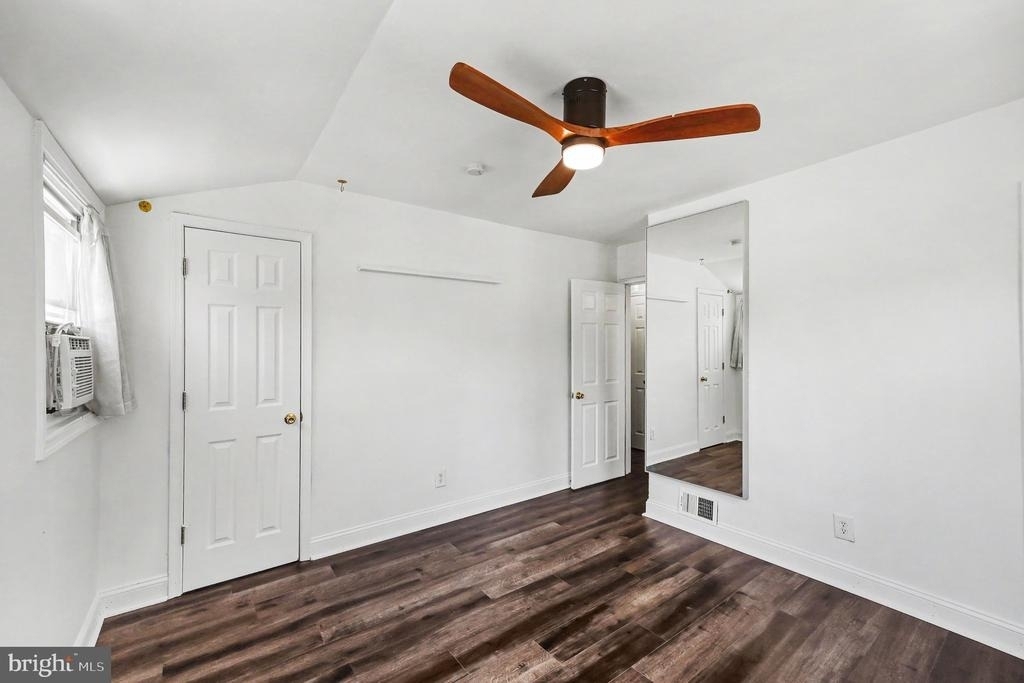 4318 G Street Se - Photo 10