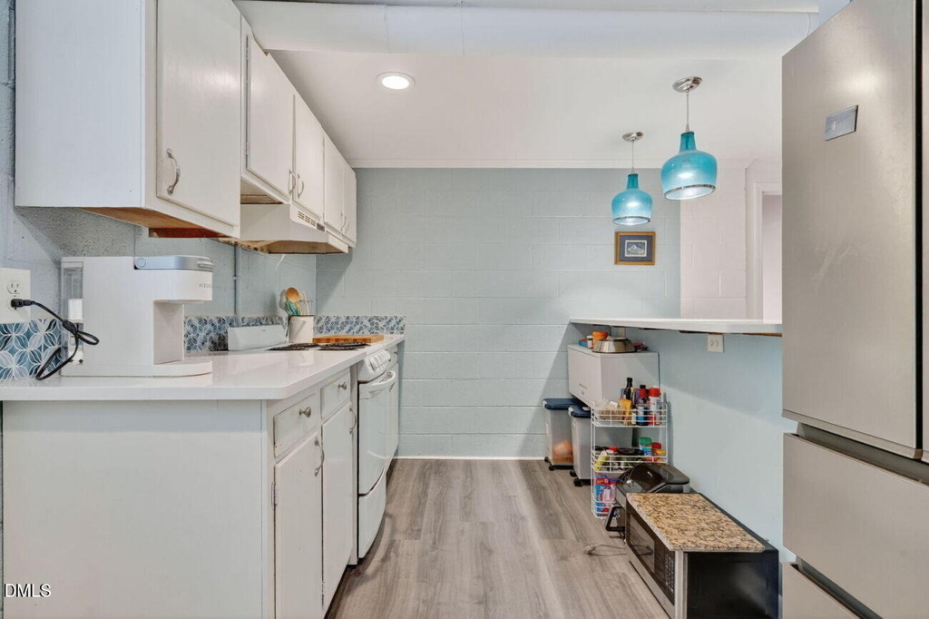 324 Glendale Drive - Photo 3