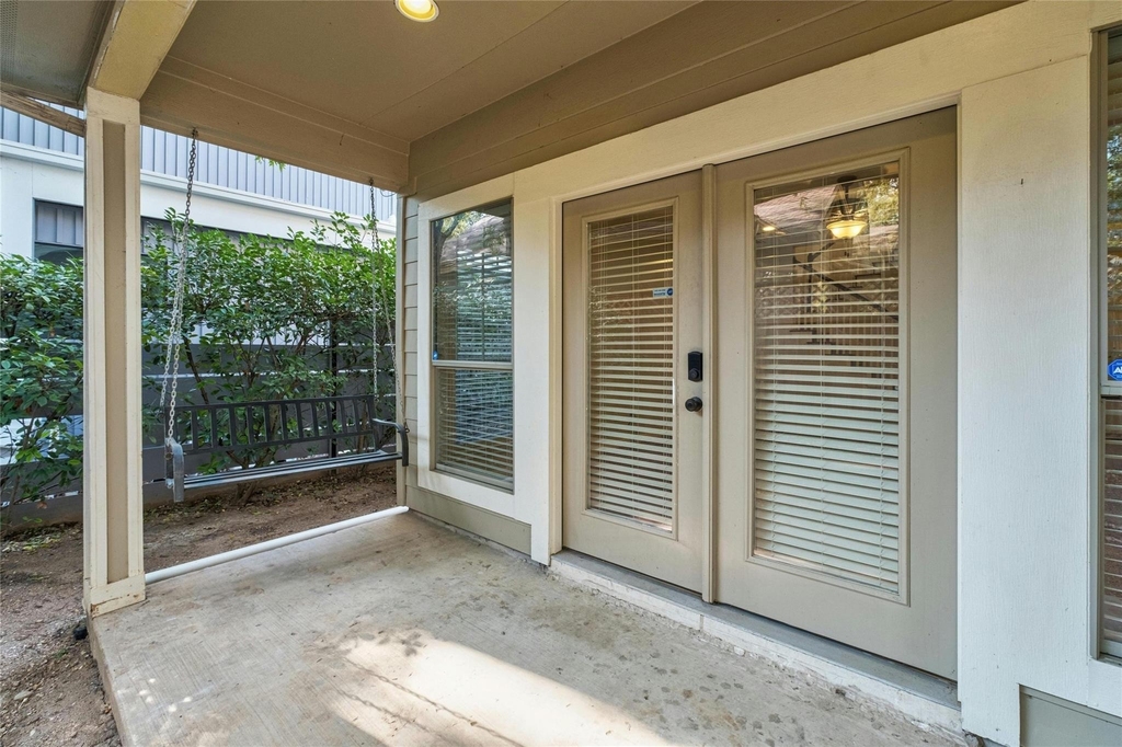 2502 W 7th St - Photo 29
