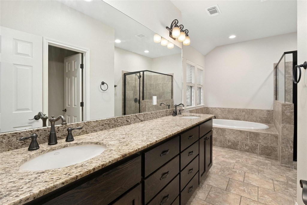 2502 W 7th St - Photo 13