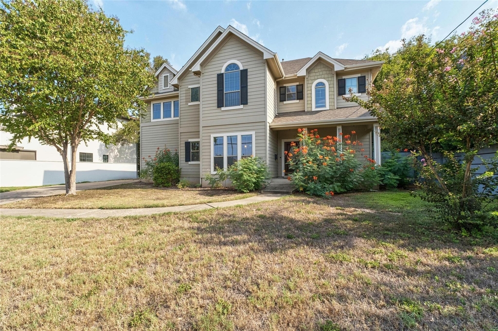 2502 W 7th St - Photo 0