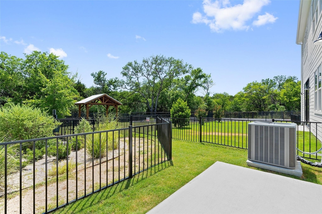 4503 Grassland Dr - Photo 5