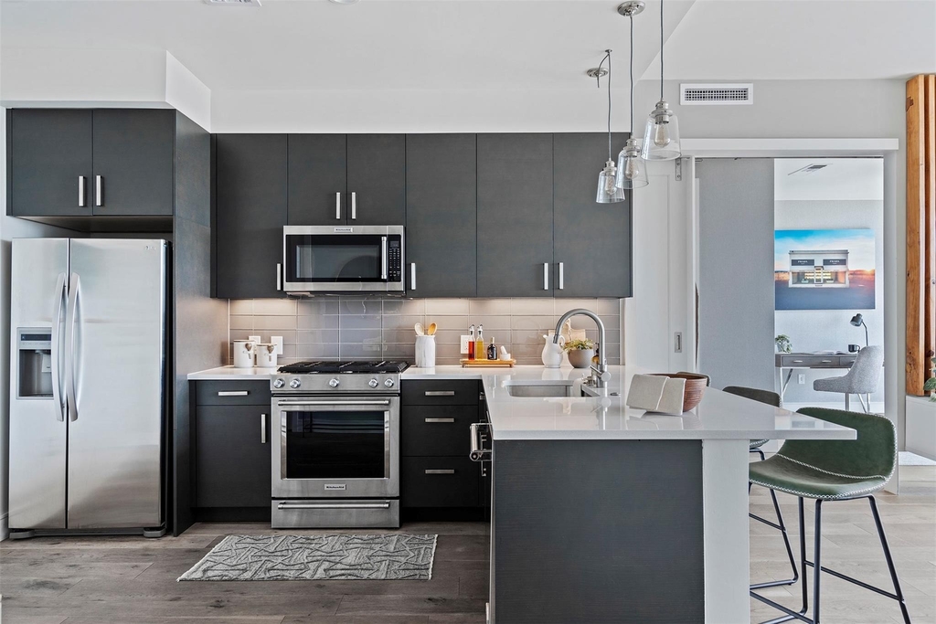 222 West Ave - Photo 4