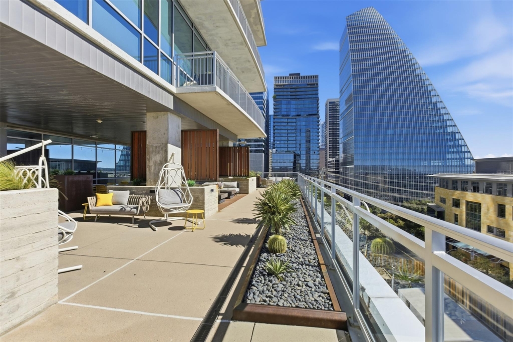 222 West Ave - Photo 20