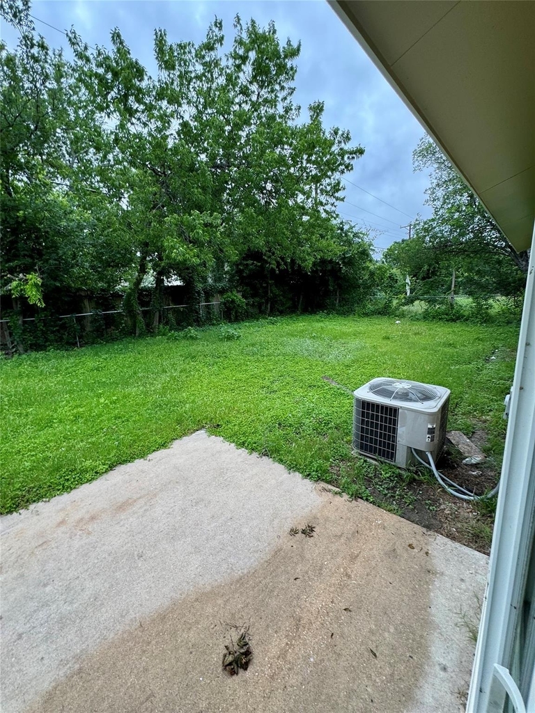 1205 Ramble Creek Dr - Photo 16