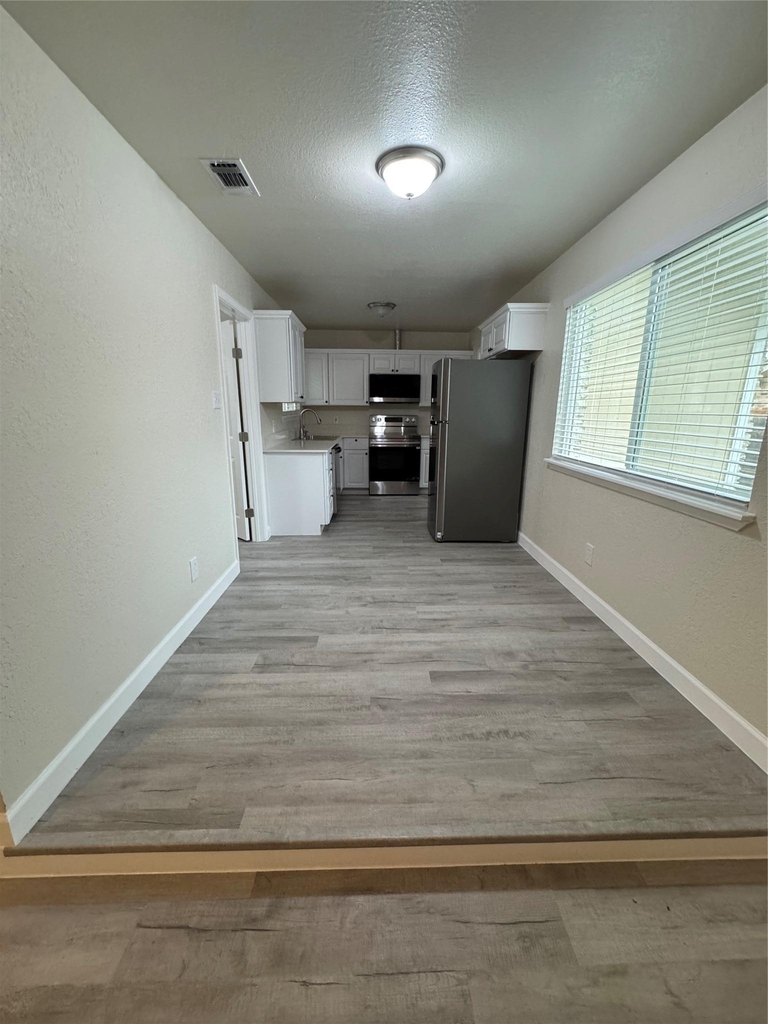 1205 Ramble Creek Dr - Photo 4
