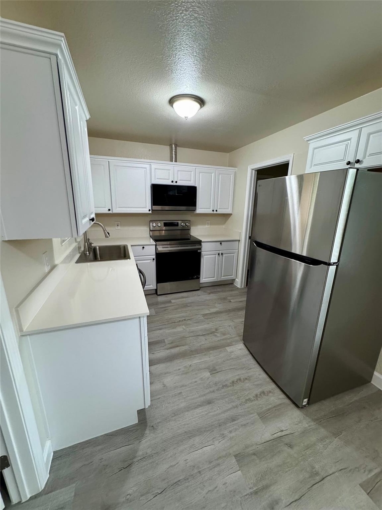 1205 Ramble Creek Dr - Photo 8