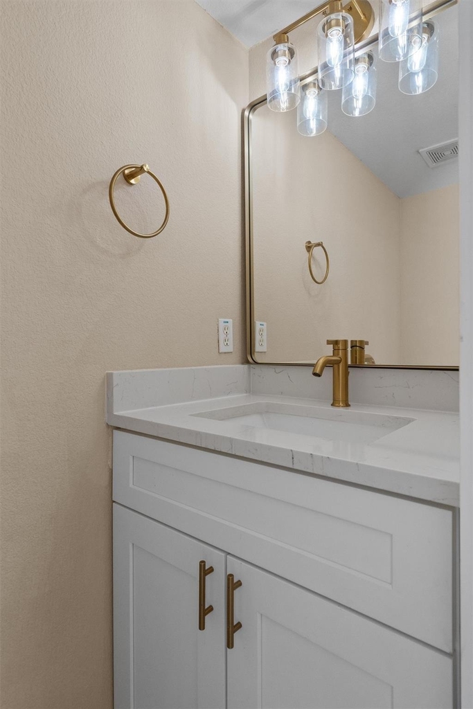 11901 Swearingen Dr - Photo 11