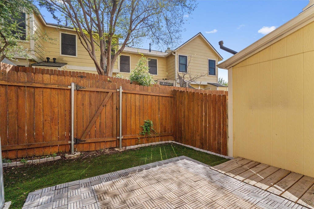 11901 Swearingen Dr - Photo 18