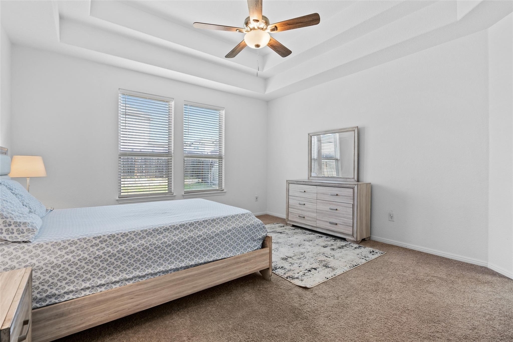 325 La Joya Pass - Photo 17