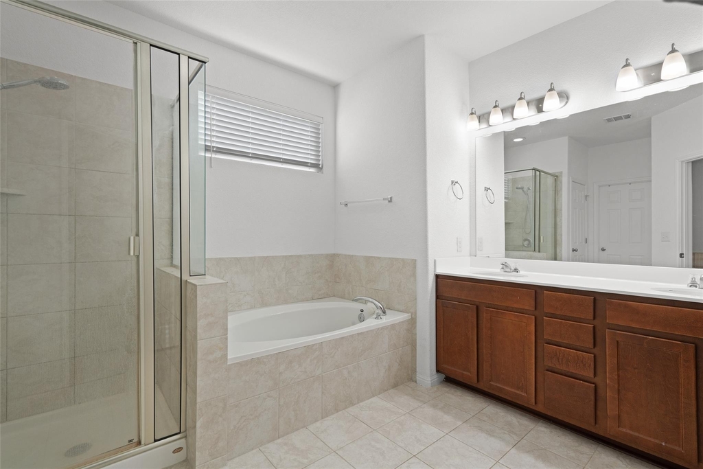 325 La Joya Pass - Photo 20