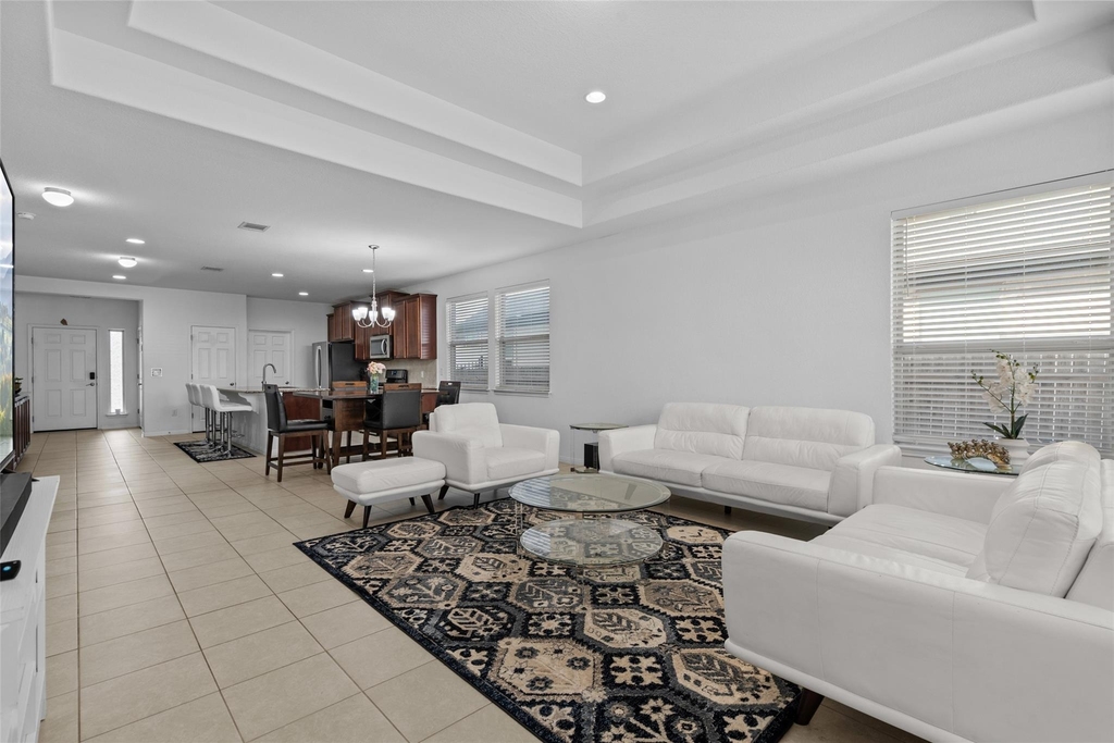325 La Joya Pass - Photo 14