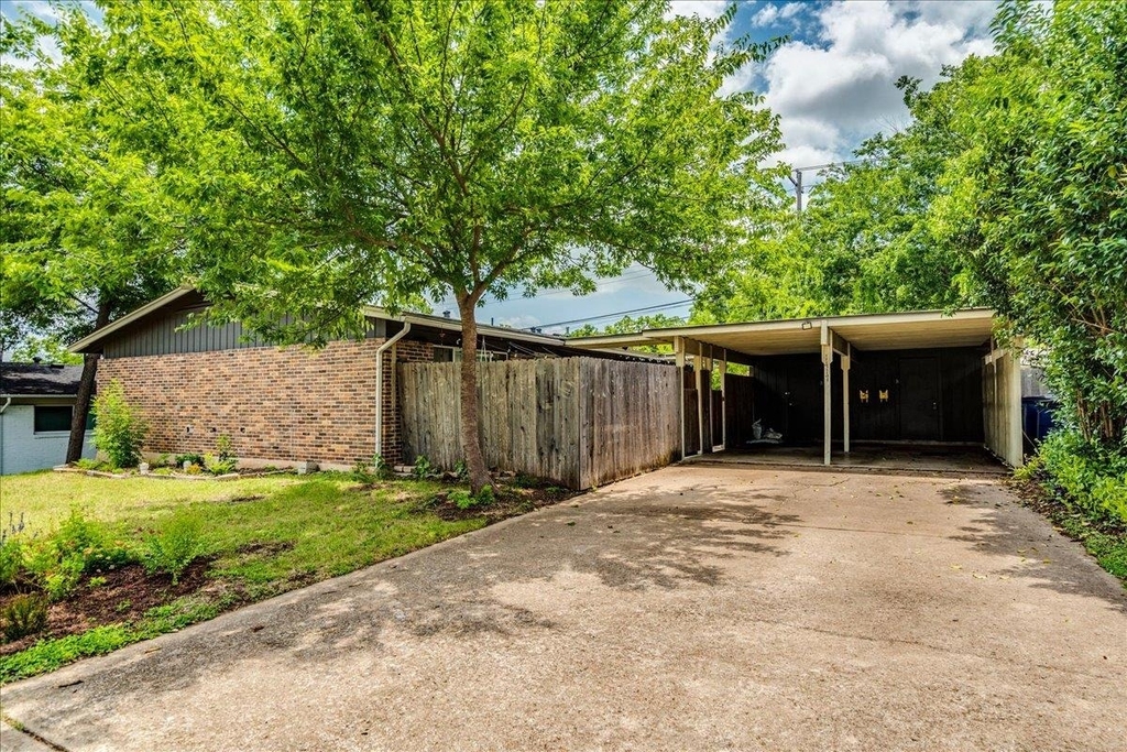 1417 Braes Ridge Dr - Photo 0