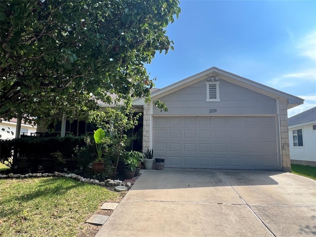 209 Avalanche Ave - Photo 1