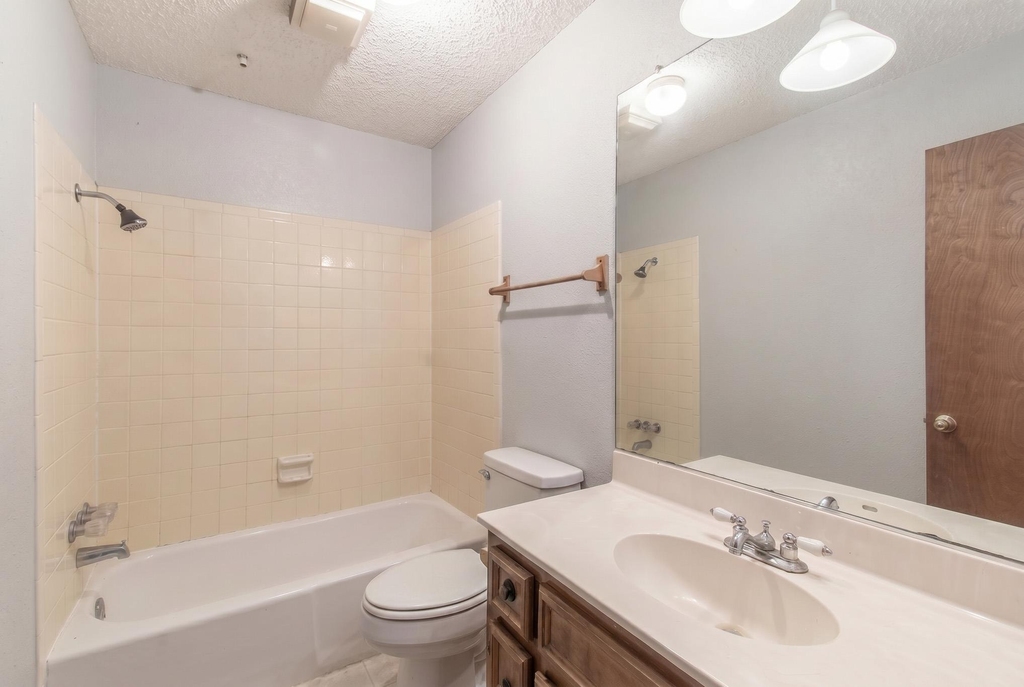 8517 Fathom Cir - Photo 12