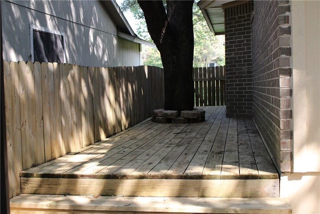 7422 Dallas Dr - Photo 13