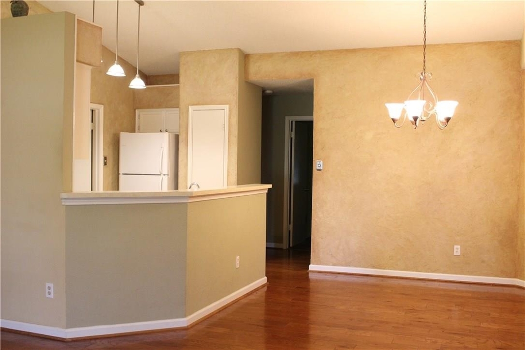 7422 Dallas Dr - Photo 3