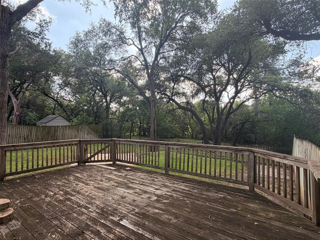7422 Dallas Dr - Photo 14