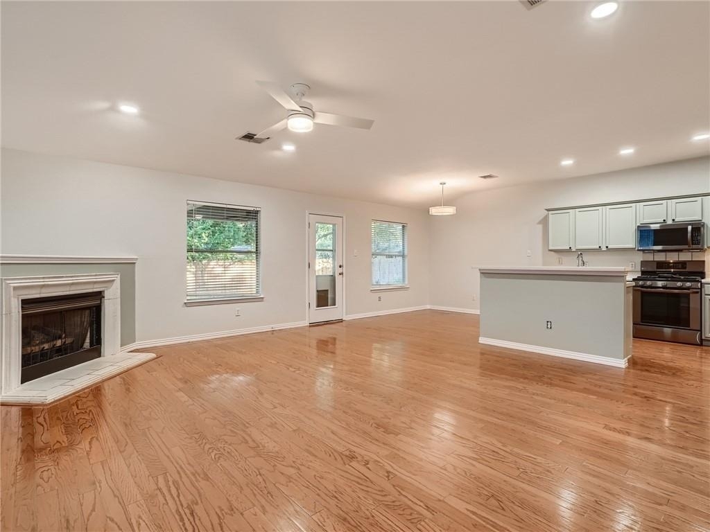17513 Port Hood Dr - Photo 2