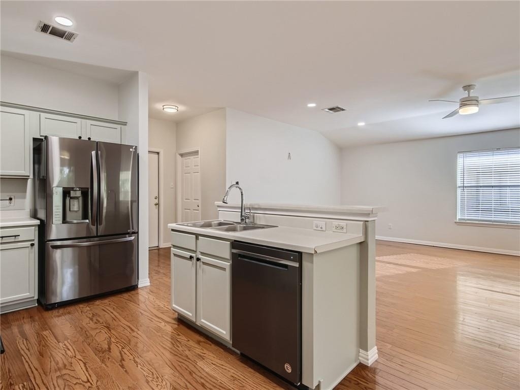 17513 Port Hood Dr - Photo 4