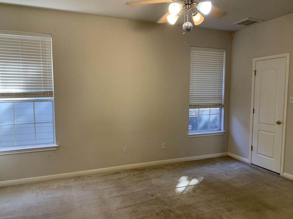 11000 Anderson Mill Rd - Photo 22