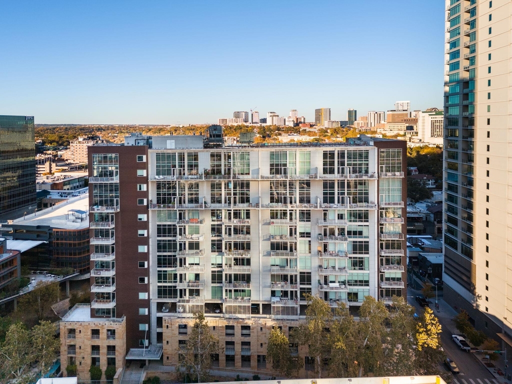 800 W 5th St - Photo 24