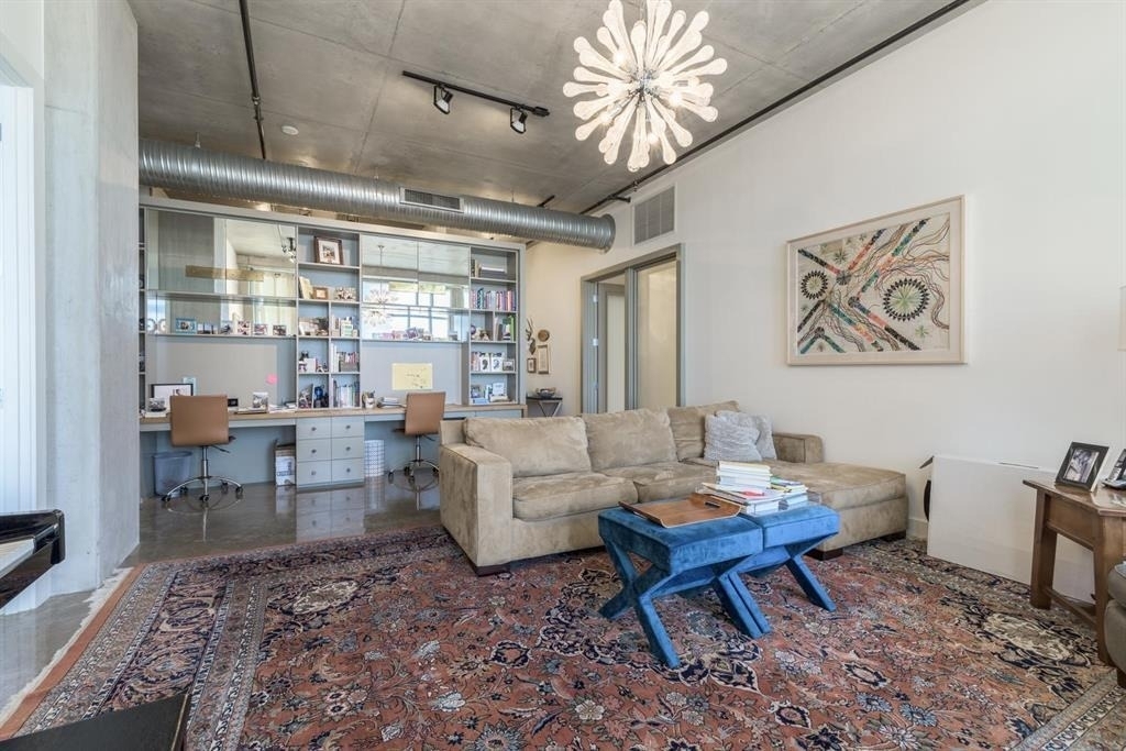 800 W 5th St - Photo 13