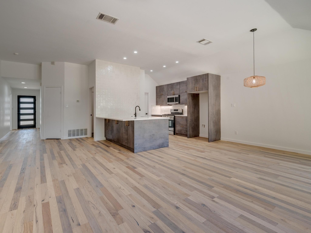13022 Staton Dr - Photo 2