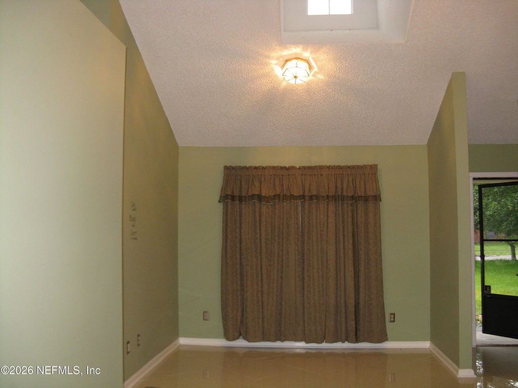 8464 Three Creeks Boulevard - Photo 7