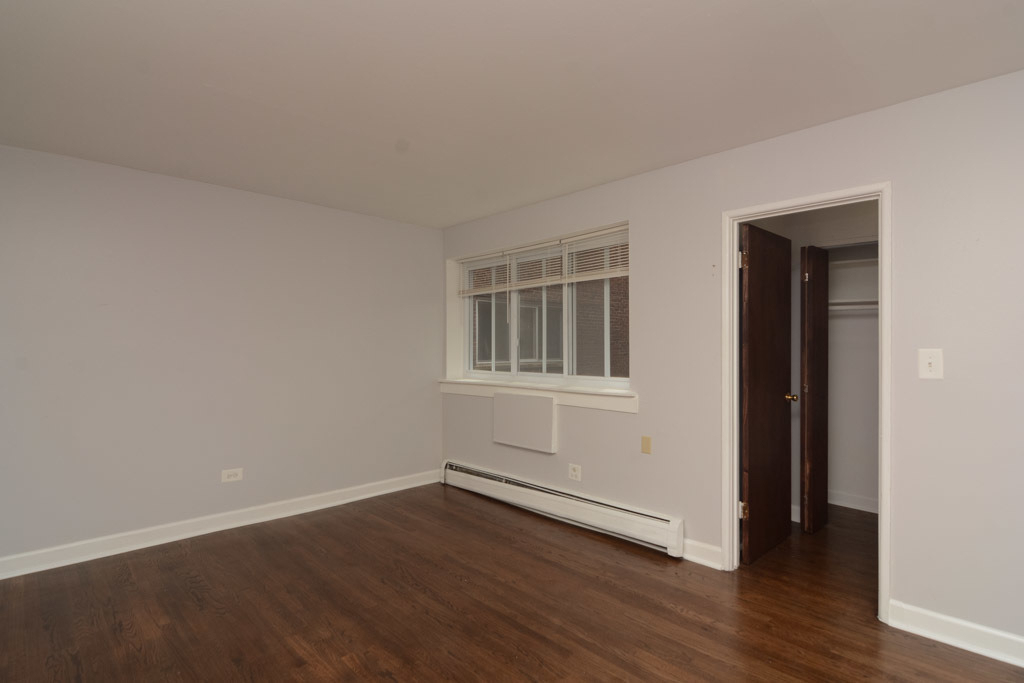 1040 W Hollywood Avenue - Photo 8