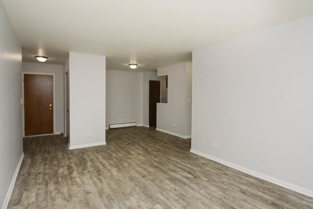 1040 W Hollywood Avenue - Photo 9