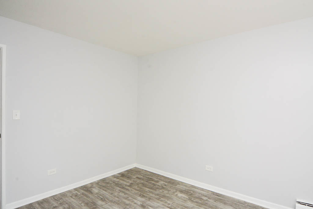 1040 W Hollywood Avenue - Photo 18